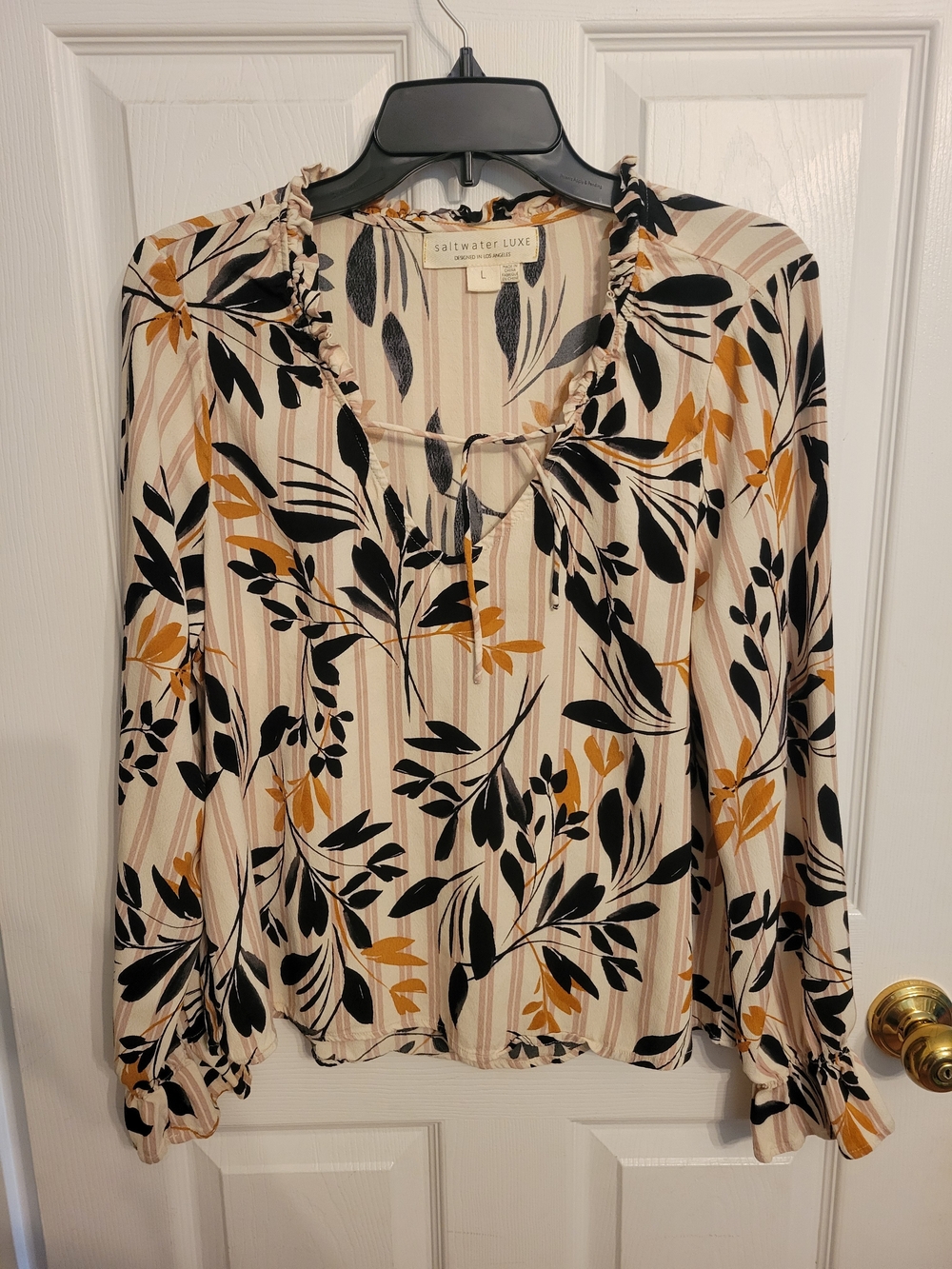 Saltwater Luxe Women's Cream Floral Tie-Neck Blouse